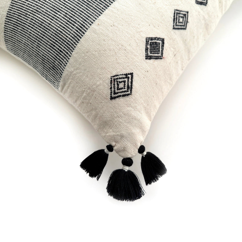Trekant Handwoven Pillow Cover - Home Works