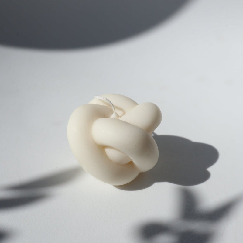 The Simple Knot Candle - Home Works