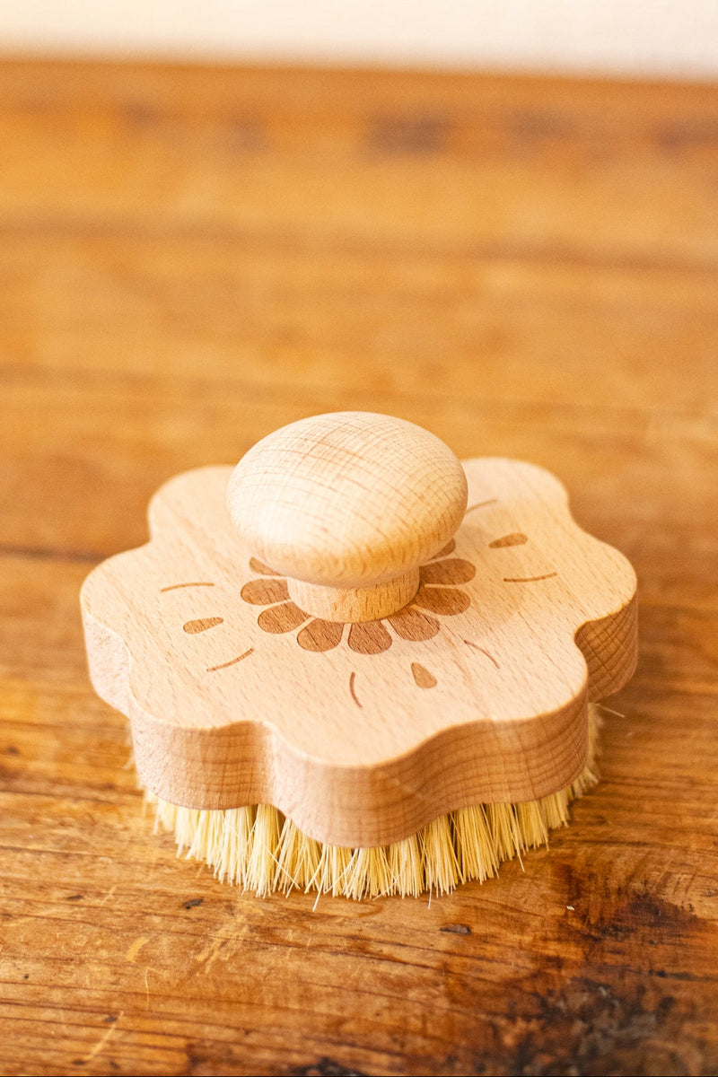 Beech Sisal Flower Brush - Home Works