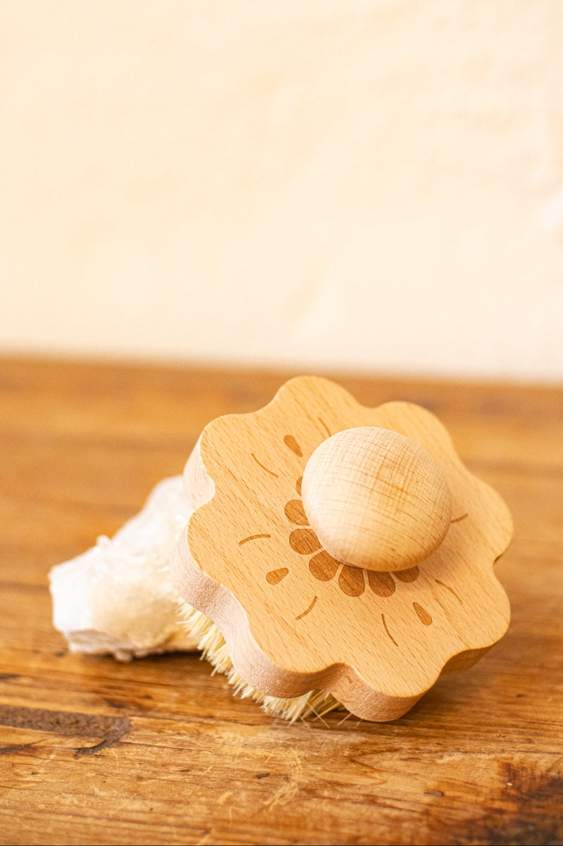 Beech Sisal Flower Brush - Home Works