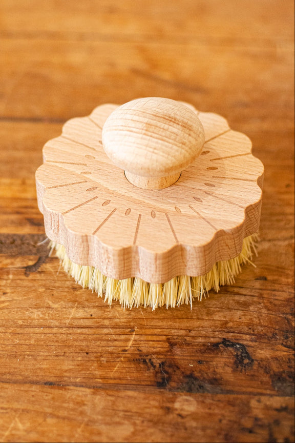 Beech Sisal Flower Brush - Home Works